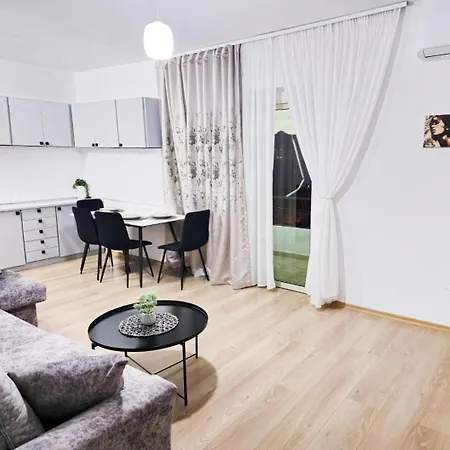 Bonki Apartment